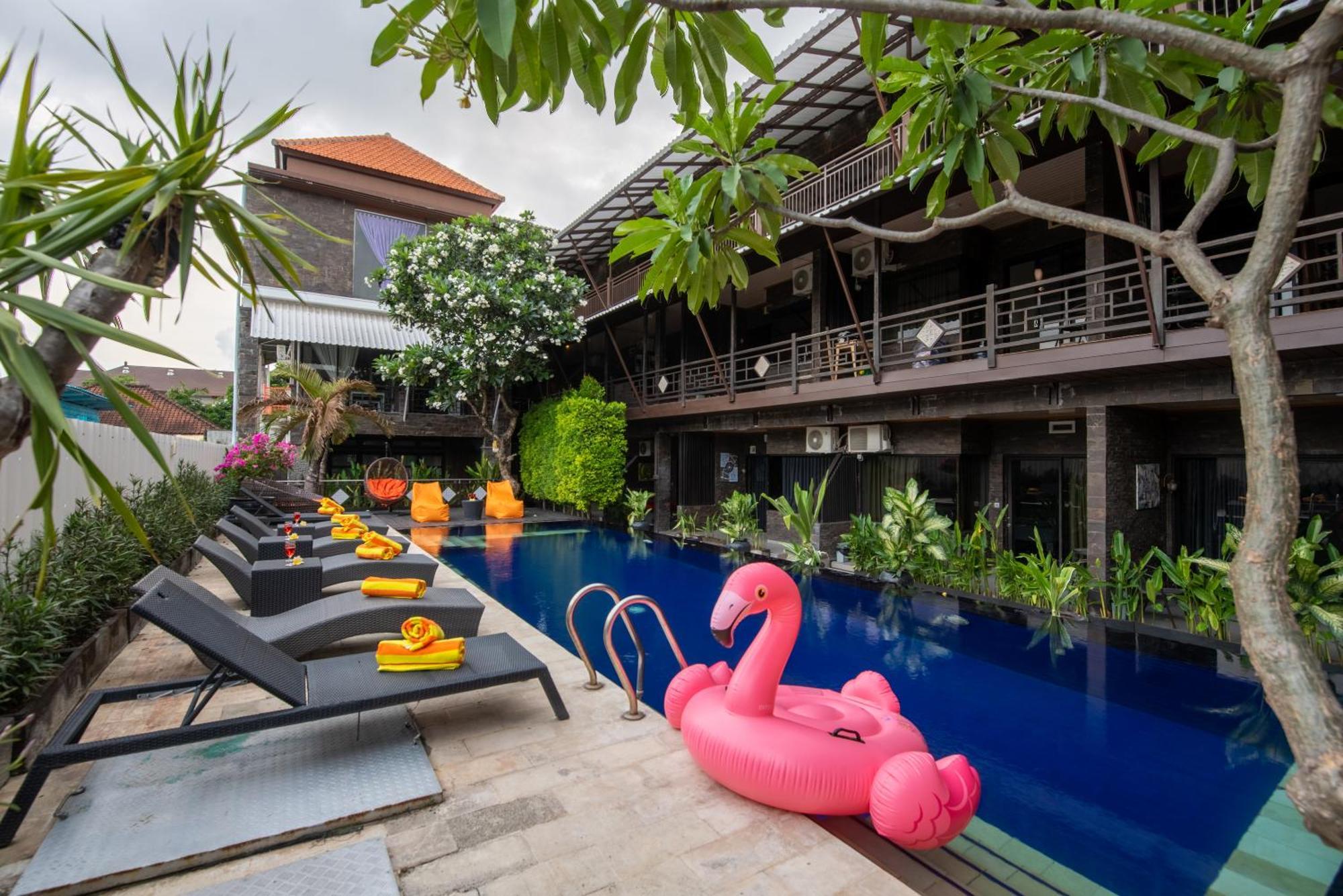 L'Amore Hotel Seminyak Exterior photo